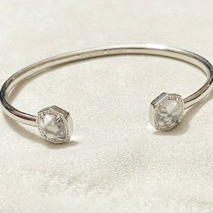 EUC Kendra Scott Davie bracelet